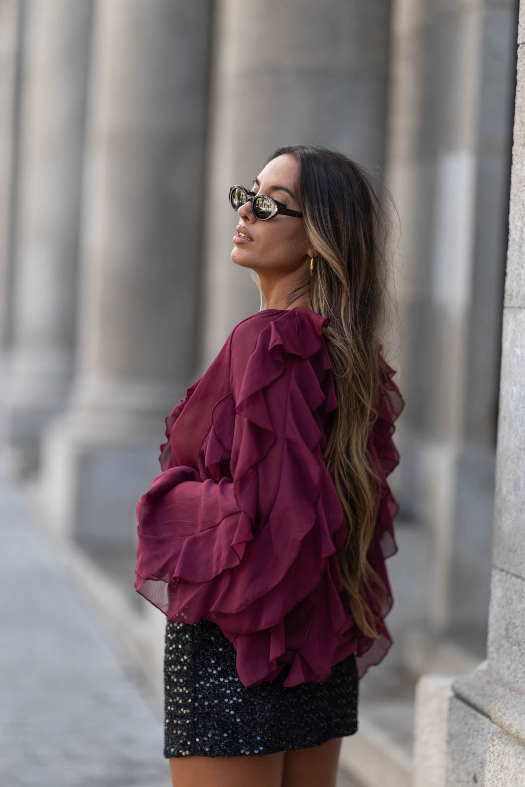 Blusa em Chiffon Bordo com Volantes