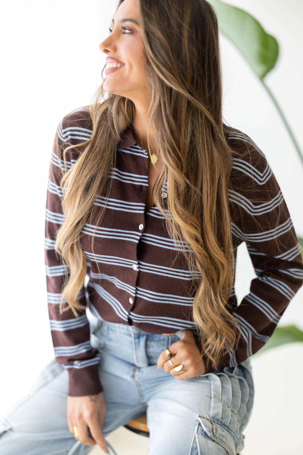 Cardigan Feminino em Malha Castanho com Riscas