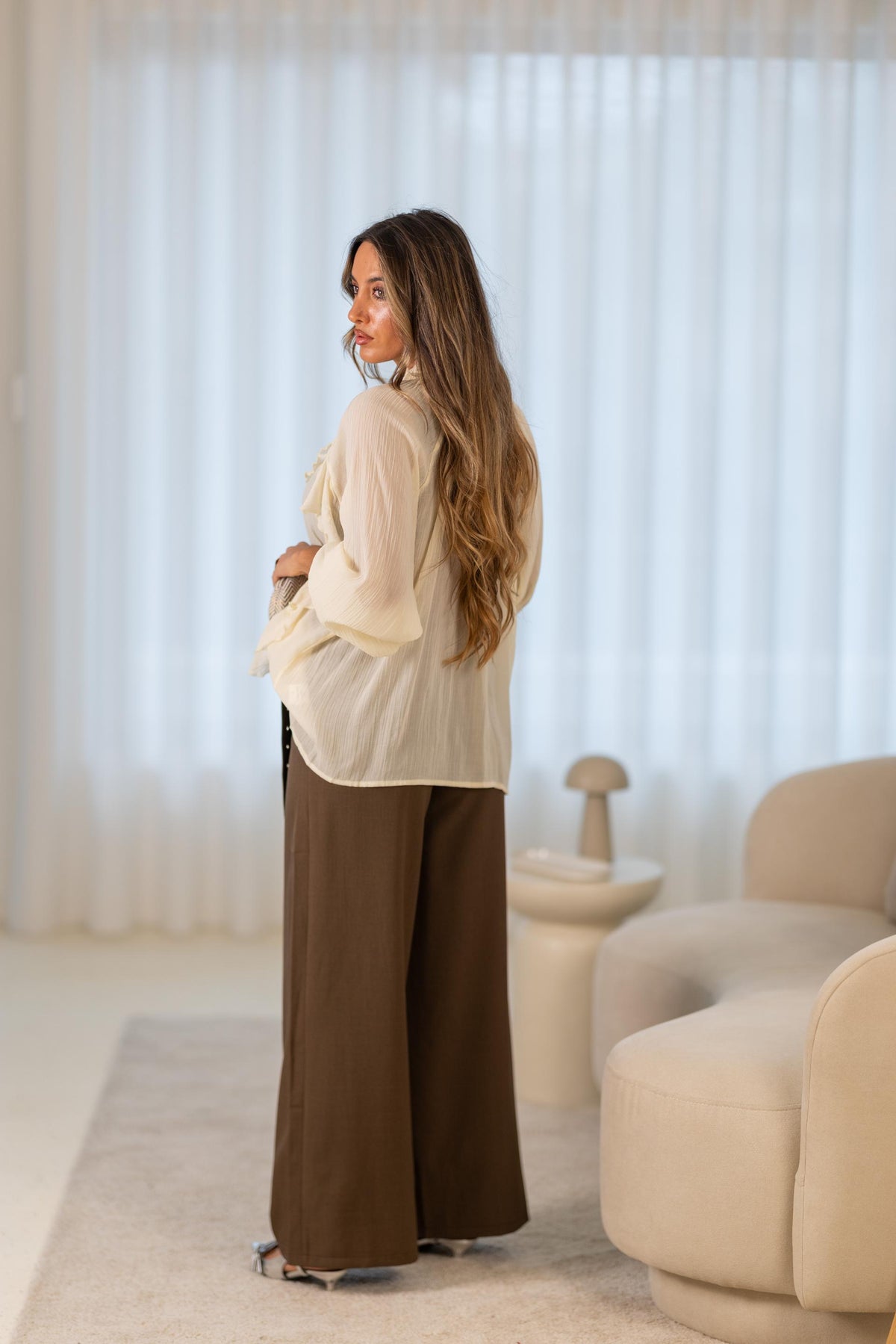 Calça Clássica Trespasse - CASTANHA