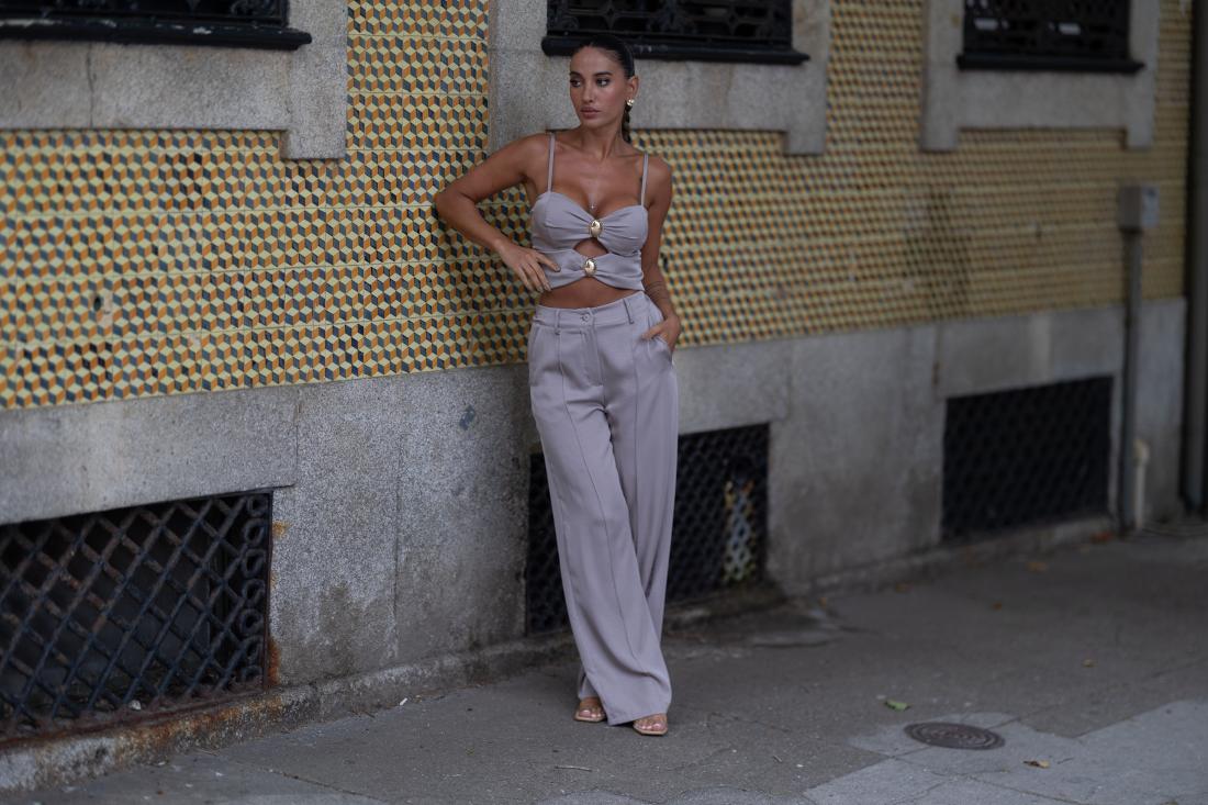 CONJUNTO CALÇA E TOP BEGE